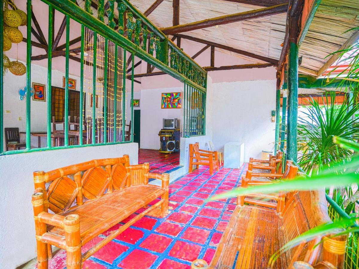 Balibago Oyo 875 Madhavi Beach Resort المظهر الخارجي الصورة