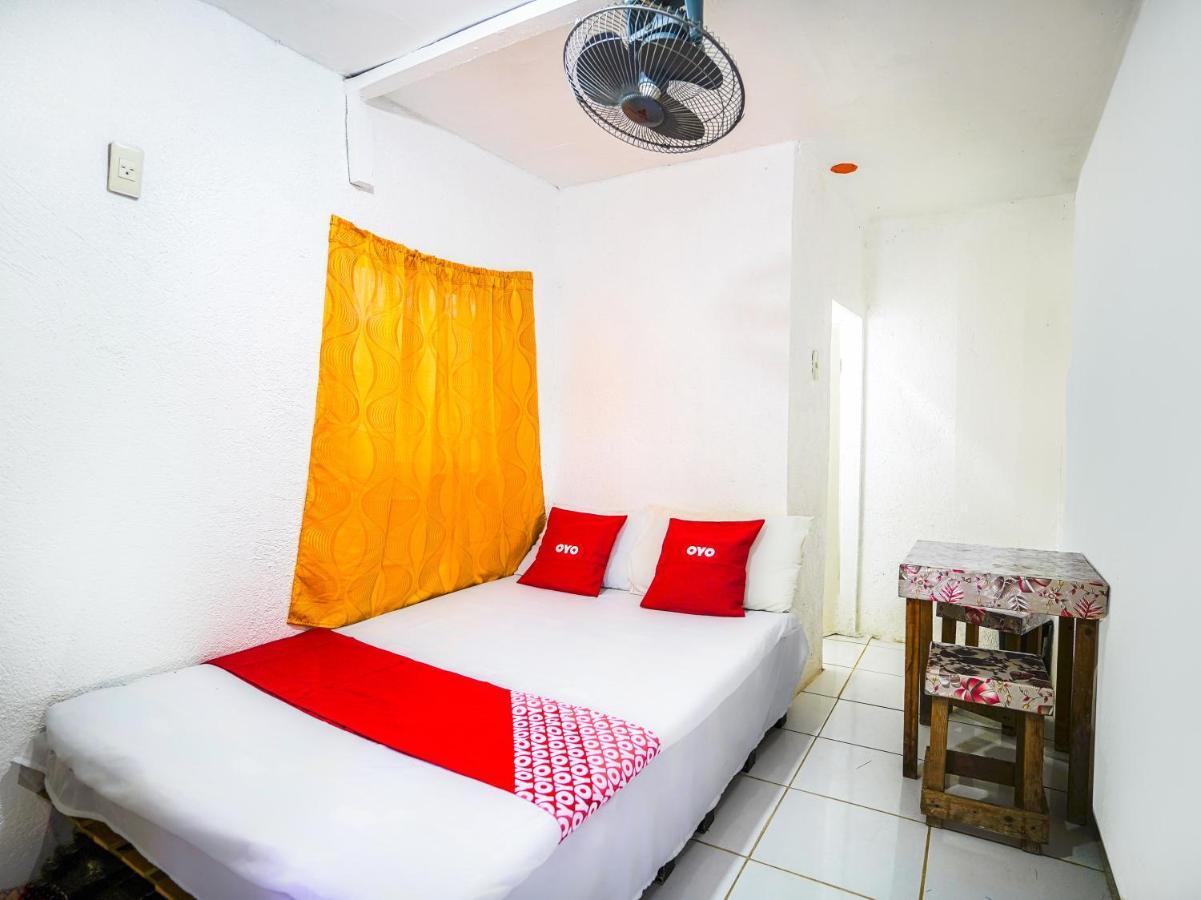 Balibago Oyo 875 Madhavi Beach Resort المظهر الخارجي الصورة